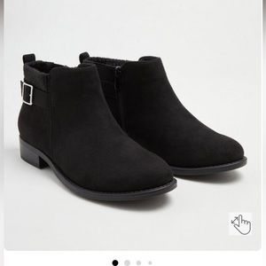 NWT TORRID WOMAN BOOTS 10.5 wide